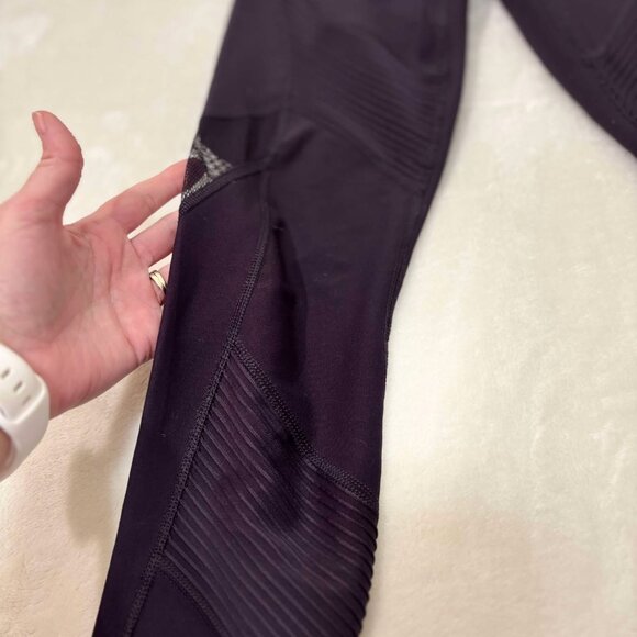 Women's Violet Leggings with Mesh & Raised Fabric Accents - Picture 4 of 7